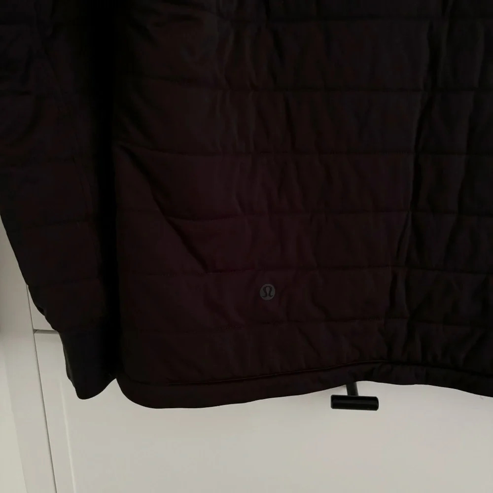 Lululemon Dynamic Movement Crew Black Quilted Pullover Sweatshirt Size 2 - Picture 8 of 9